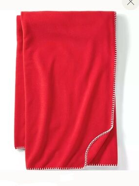 Lands' End Anyweather Fleece Throw Blanket Is the Perfect Cozy Gift NWT